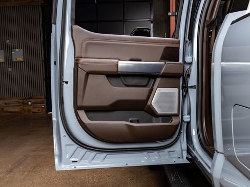 Used 2026 Ford F450 King Ranch w/ Chrome Package image 38