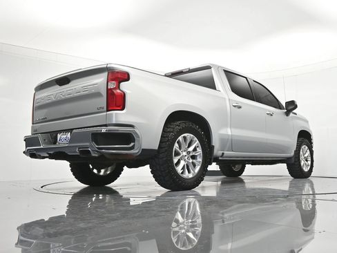Used 2020 Chevrolet Silverado 1500 LTZ AWD/4WD image 41