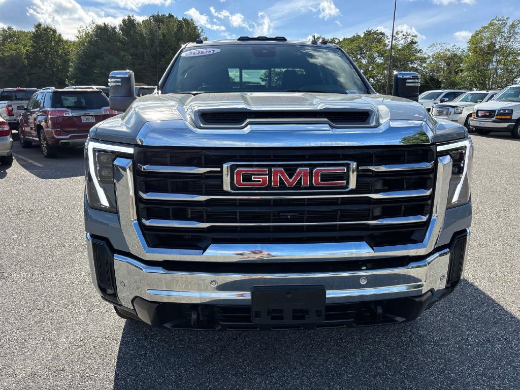Used 2024 GMC Sierra 2500 SLT w/ SLT Premium Package AWD/4WD image 10
