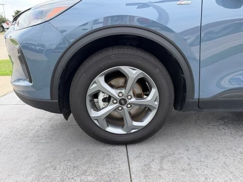 Used 2025 Ford Escape ST-Line w/ Tech Pack #1 FWD image 4
