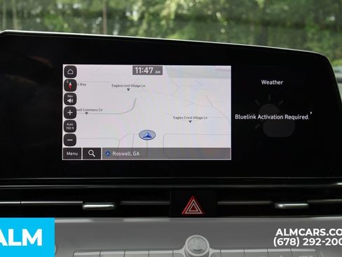 Used 2024 Hyundai Elantra SEL FWD image 32