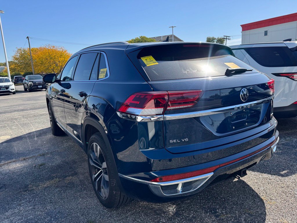 Used 2021 Volkswagen Atlas Cross Sport SEL Premium R-Line AWD/4WD image 4