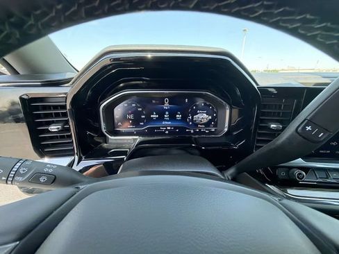 Certified 2024 Chevrolet Silverado 1500 LT AWD/4WD image 12
