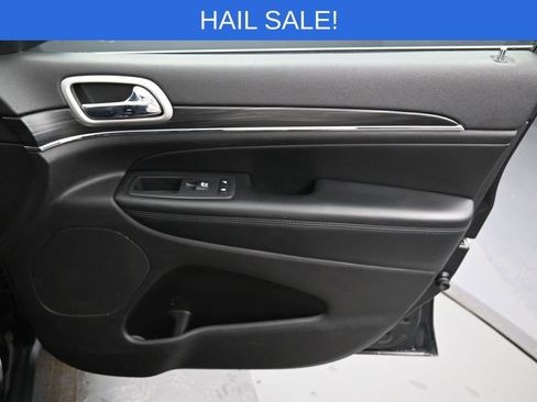 Used 2020 Jeep Grand Cherokee Limited image 38