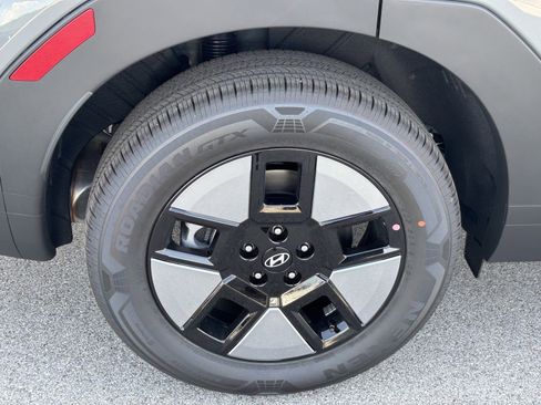 New 2026 Hyundai Santa Fe SE image 10