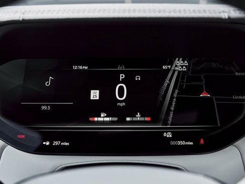 Used 2026 Land Rover Range Rover Long Wheelbase SE image 63