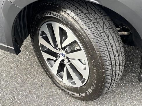 Used 2023 Subaru Outback Premium image 27