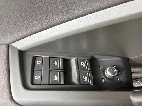 Used 2025 Audi Q3 2.0T Premium Plus w/ Premium Plus Package AWD/4WD image 19