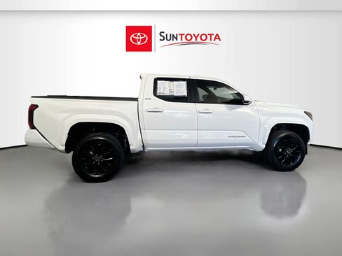 Used 2025 Toyota Tacoma SR5 image 2