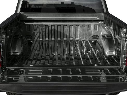 Used 2017 Ford F150 XLT w/ Equipment Group 302A Luxury AWD/4WD image 7