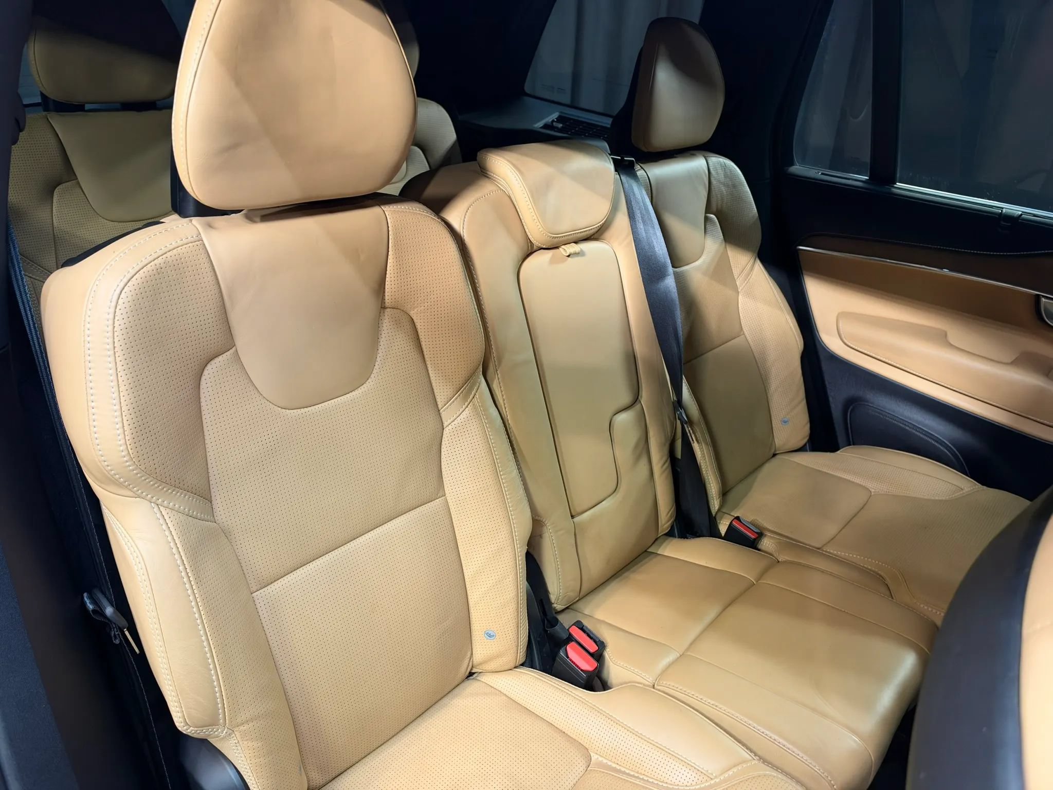 Used 2018 Volvo XC90 T8 Inscription w/ Convenience Package AWD/4WD image 31