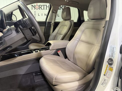 Used 2024 Lincoln Corsair Reserve FWD image 9