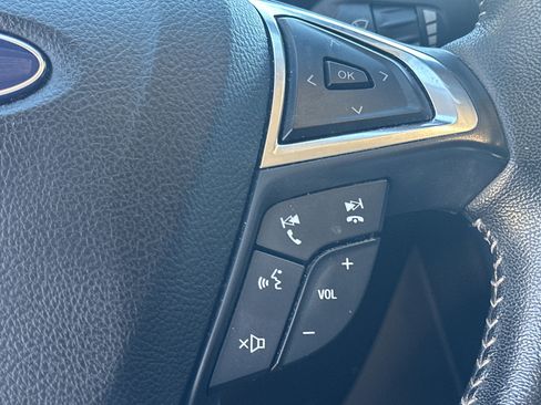 Used 2020 Ford Fusion SE w/ Equipment Group 151A image 12