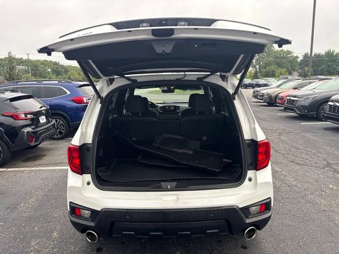 Used 2025 Honda Passport EX-L image 8