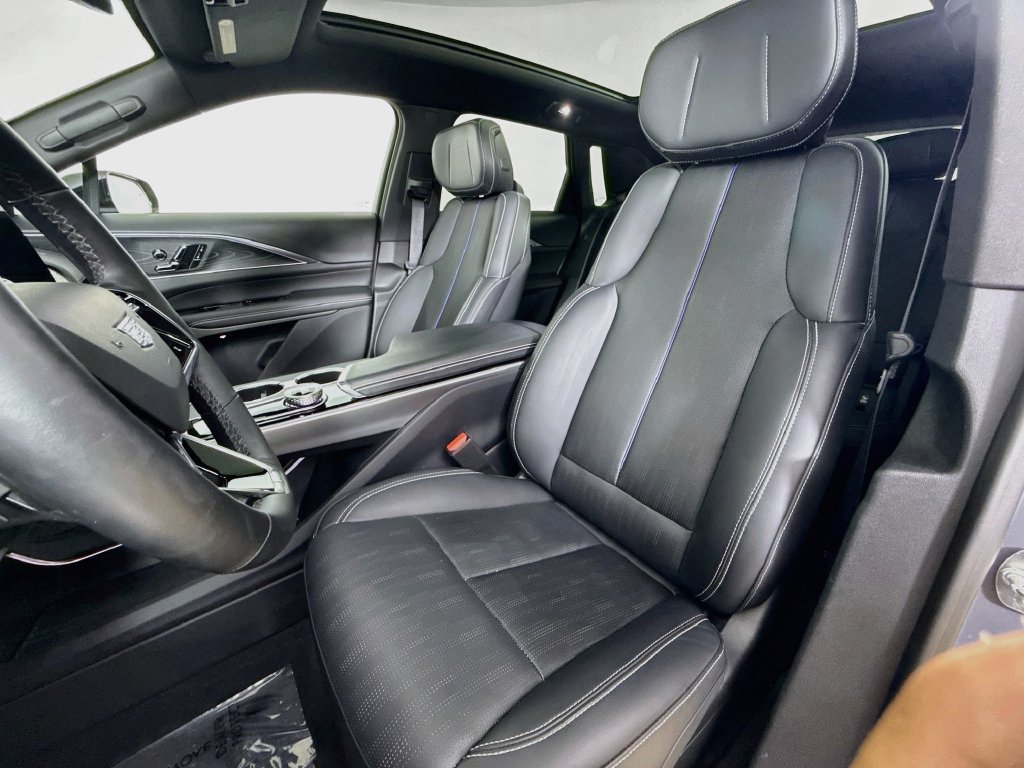 Used 2024 Cadillac Lyriq Sport w/ LPO, Floor Liner Package AWD/4WD image 20