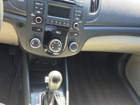 Used 2012 Kia Forte EX FWD image 6