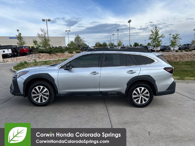 Used 2024 Subaru Outback Premium AWD/4WD image 5