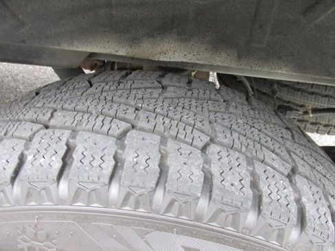 Used 2018 Ford Transit 250 148 Medium Roof RWD image 8