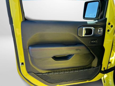 Certified 2023 Jeep Wrangler Unlimited Rubicon w/ Cold Weather Group image 22