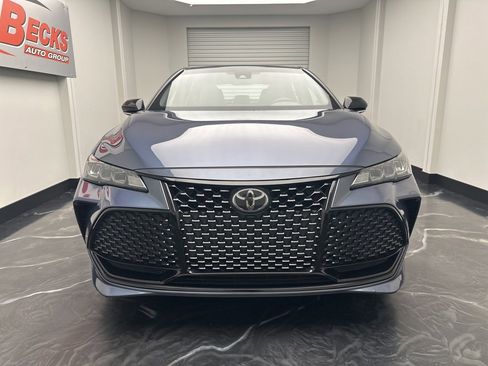 Used 2019 Toyota Avalon XSE image 28