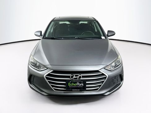 Used 2018 Hyundai Elantra Value Edition FWD image 2