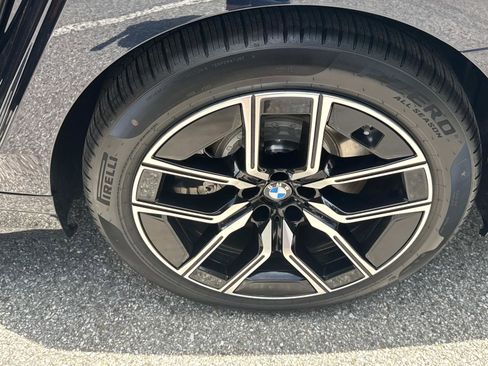 New 2025 BMW 760i xDrive AWD/4WD image 11