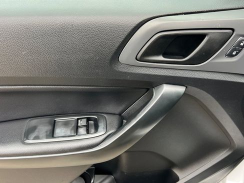 Used 2020 Ford Ranger XL w/ Equipment Group 101A Mid image 11