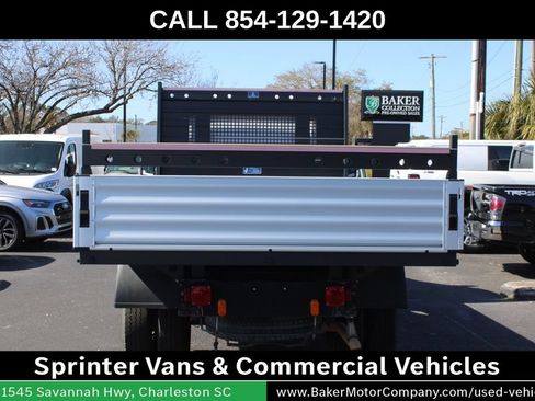 Used 2015 Freightliner Sprinter 3500 RWD image 11