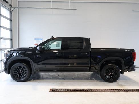 Used 2025 GMC Sierra 1500 Elevation image 7