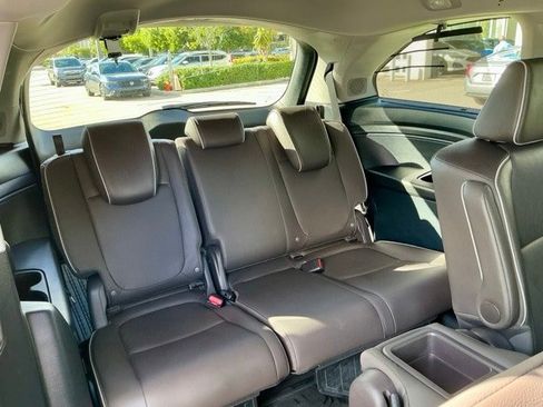 Used 2023 Honda Odyssey Elite image 18