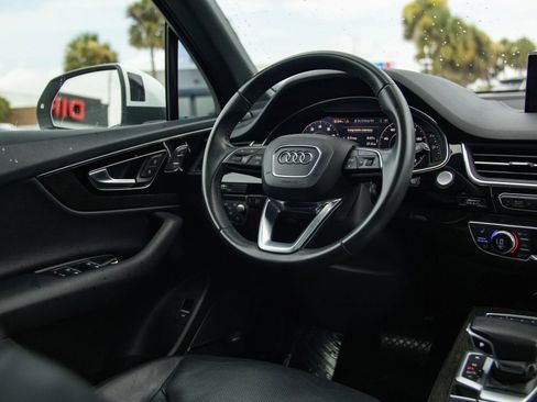 Used 2019 Audi Q7 3.0T Prestige AWD/4WD image 43