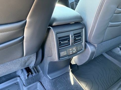 New 2026 Subaru Forester Premium AWD/4WD image 31