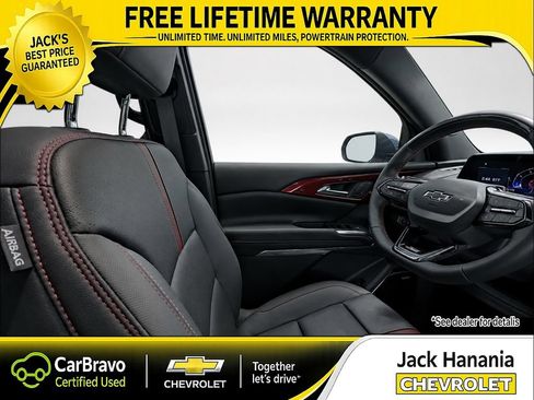 Used 2025 Chevrolet Traverse RS FWD image 9
