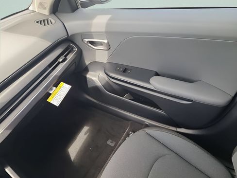 Used 2025 Kia K4 FWD image 27