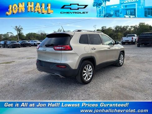 Used 2015 Jeep Cherokee Limited w/ Luxury Group image 11