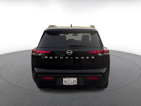 Used 2025 Nissan Pathfinder SV image 12