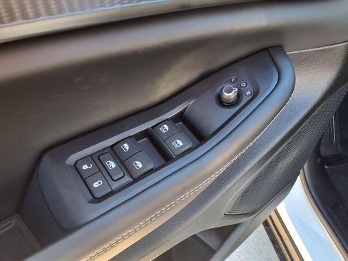 New 2025 Jeep Grand Cherokee L Altitude AWD/4WD image 16