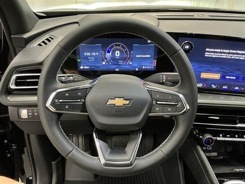 New 2026 Chevrolet Traverse LT w/ LPO, Floor Liner Package FWD image 12