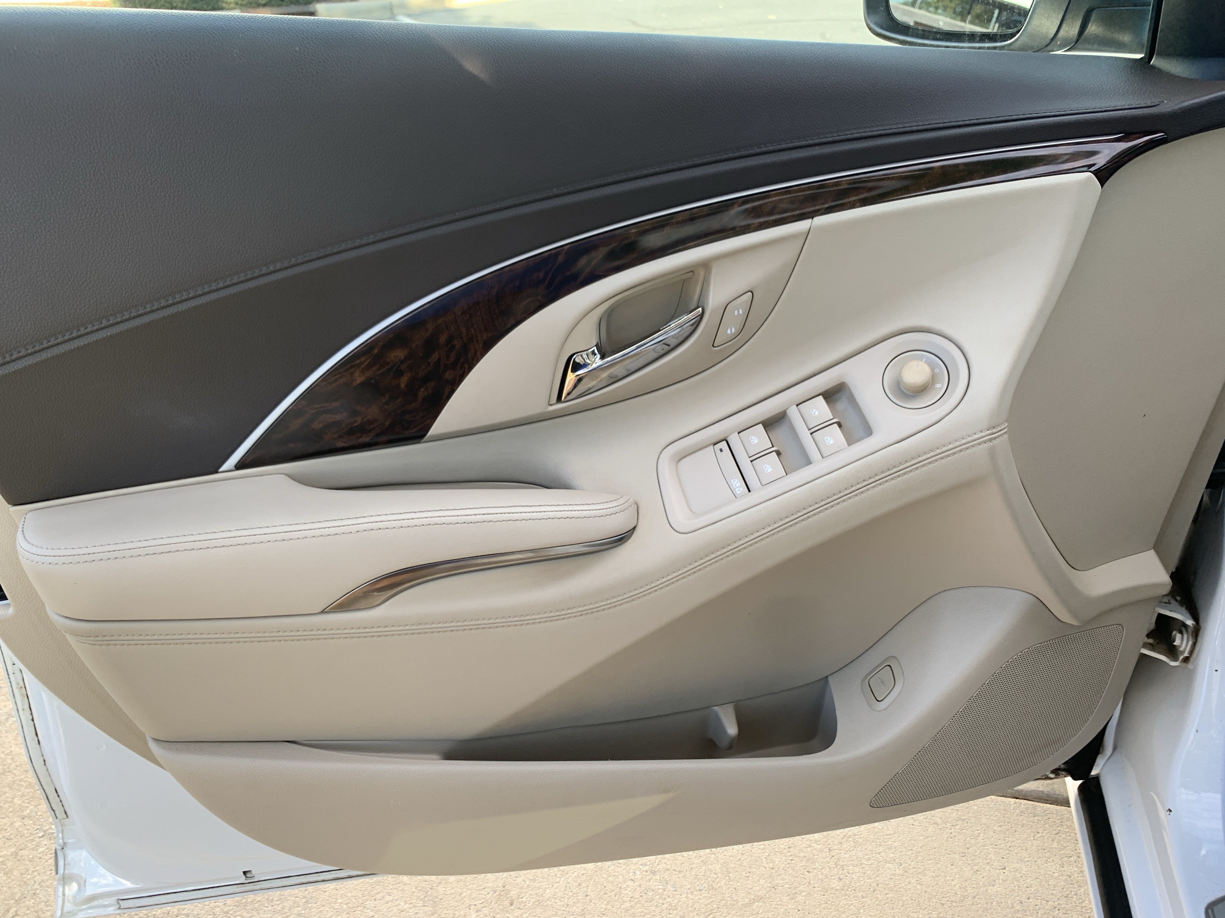 Used 2014 Buick LaCrosse FWD image 14