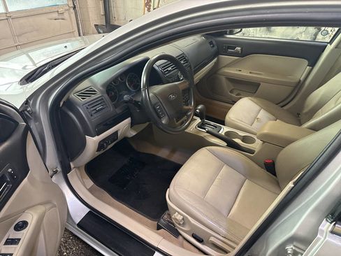 Used 2009 Ford Fusion SEL image 10