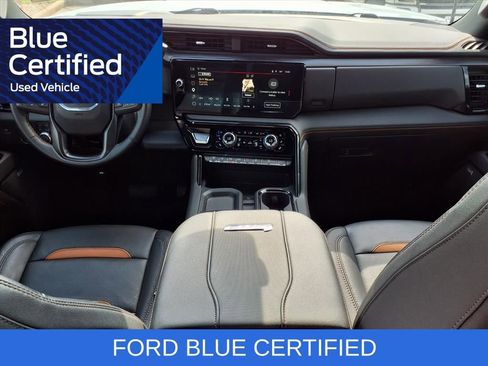 Used 2024 GMC Sierra 2500 AT4 w/ AT4 Premium Plus Package AWD/4WD image 9