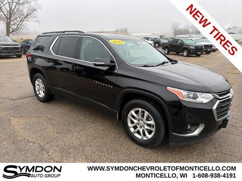 Used 2019 Chevrolet Traverse LT w/ LPO, Floor Liner Package image 1