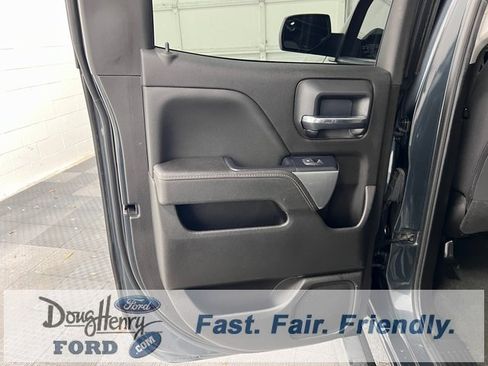 Used 2018 Chevrolet Silverado 1500 LT w/ All Star Edition image 30