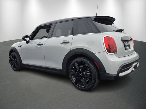 Used 2022 MINI Cooper S image 5