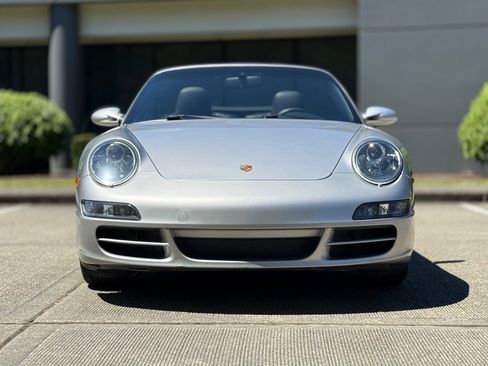 Used 2006 Porsche 911 Carrera RWD image 10