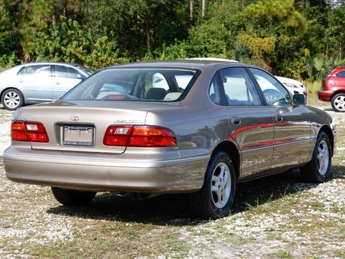 Used 1998 Toyota Avalon XLS image 11