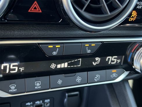 New 2025 Nissan Sentra SR image 13