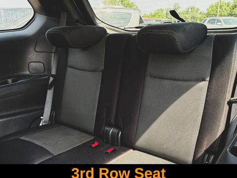 Used 2018 Nissan Pathfinder S AWD/4WD image 17