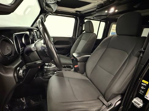 Used 2021 Jeep Wrangler Unlimited Sport w/ Technology Group image 13