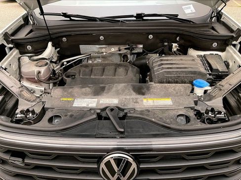 Used 2024 Volkswagen Atlas Cross Sport SEL Premium R-Line AWD/4WD image 30